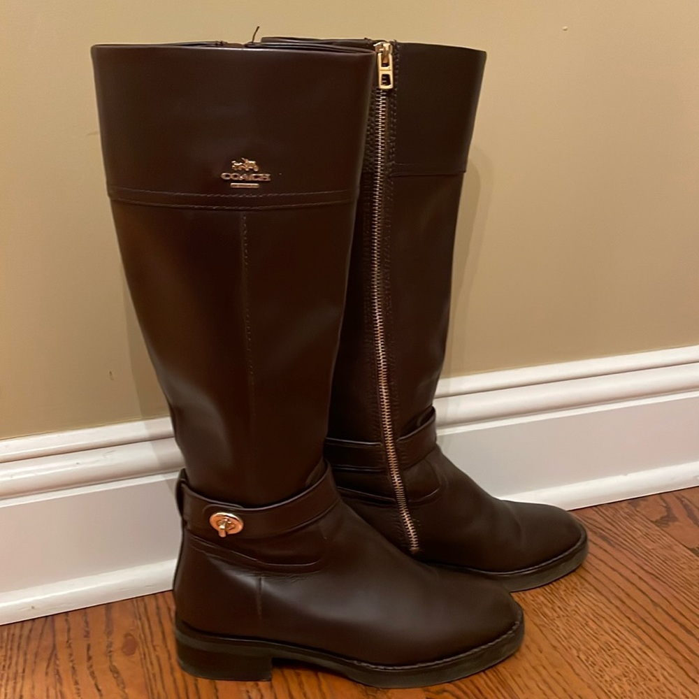 Coach boots in brown leather.  Great condition.  Size 5.